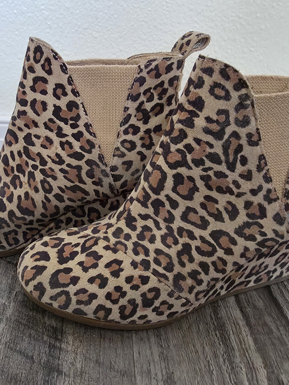 Toms Leopard Print Chelsea Booties - Brown/Black